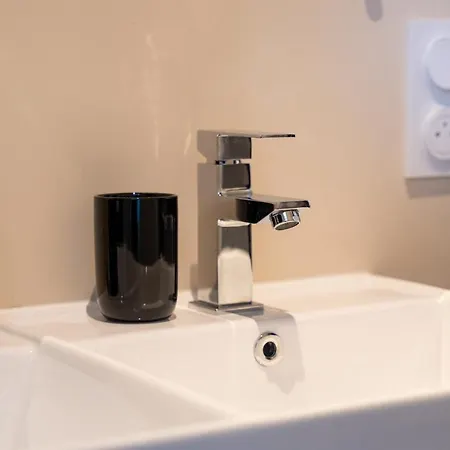 Yanna Lodge, Classe 4 Etoiles Avec Couvert Entierement Holiday home
